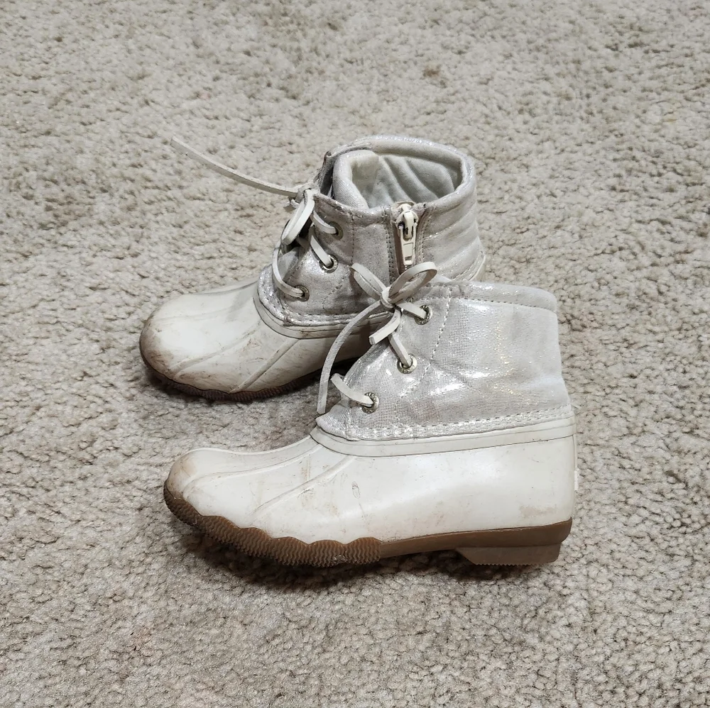 Sperry Top Sider Saltwater Duck Boot Pearlized Shiny Ivory White Girl's Size 10